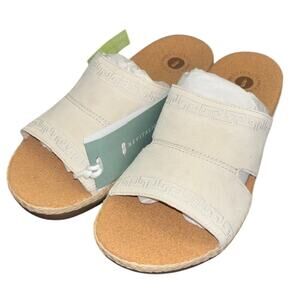 New Women's Waco Fiona Slide in Oatmeal Size 7.5 Suede Leather Greek Design